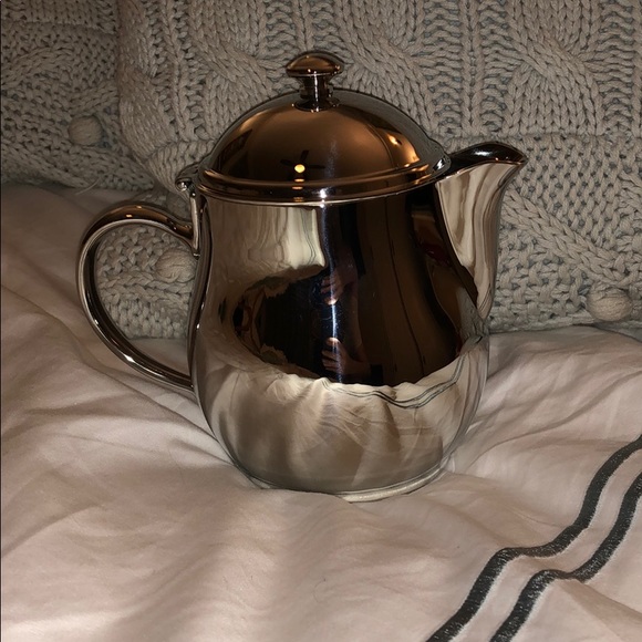 Oneida Jazz Teapot 20oz, short spout stainless - Picture 3 of 3